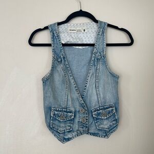 Cropped denim vest
